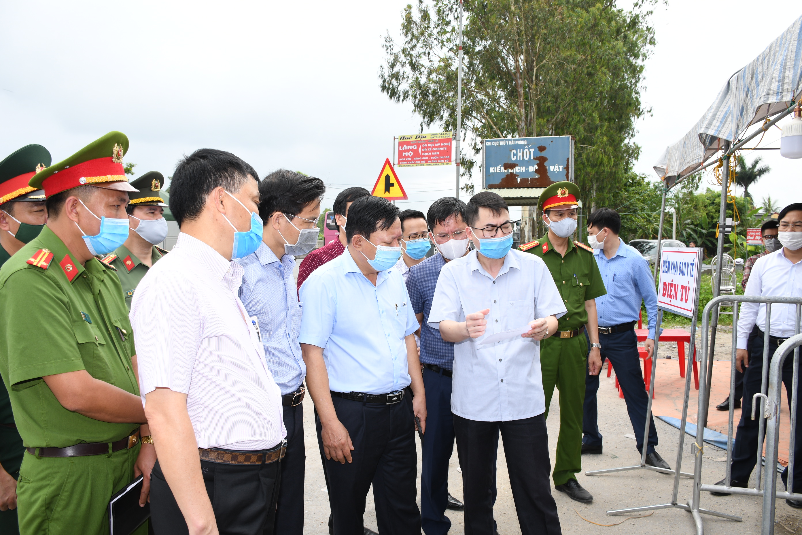 Thường trực Thành ủy nâng cấp độ phòng, chống dịch bệnh lên mức cao nhất